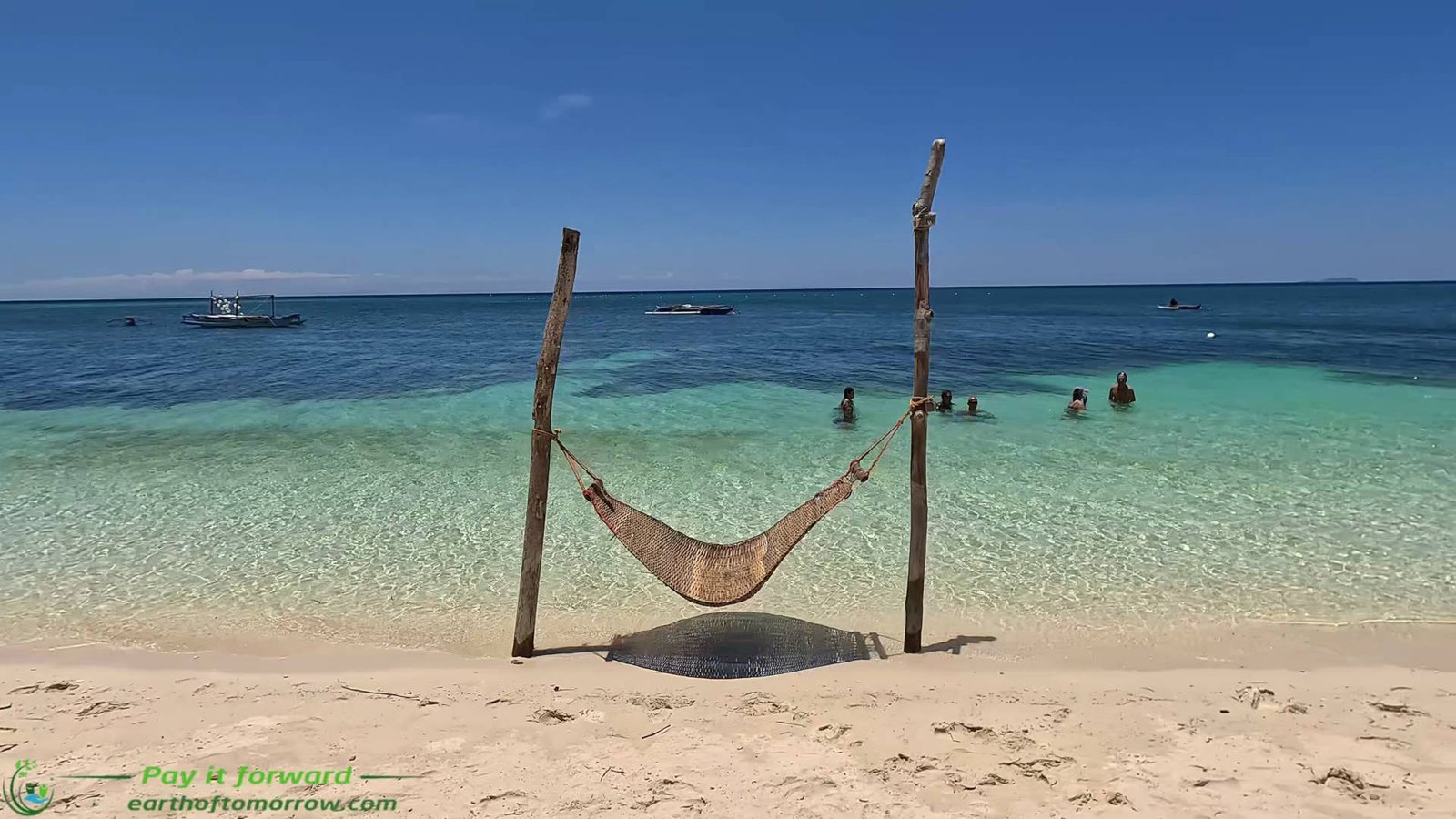 We review Paliton Beach in Siquijor